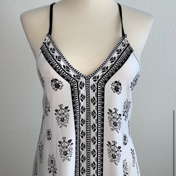 NWOT Flying Tomato Backless Halter Maxi Dress - Picture 3 of 6